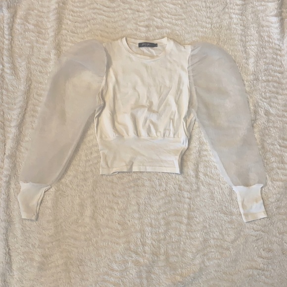 Puffed sheet sleeve Top - Picture 1 of 1